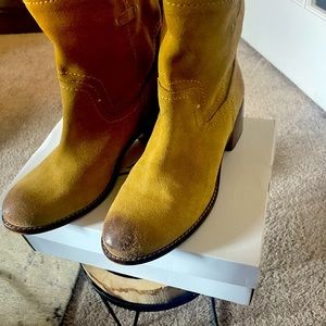 Diba True Haven brown suede ankle boots